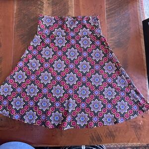 Super cute XL, A-line midi skirt with charcoal base and bright, fun design!